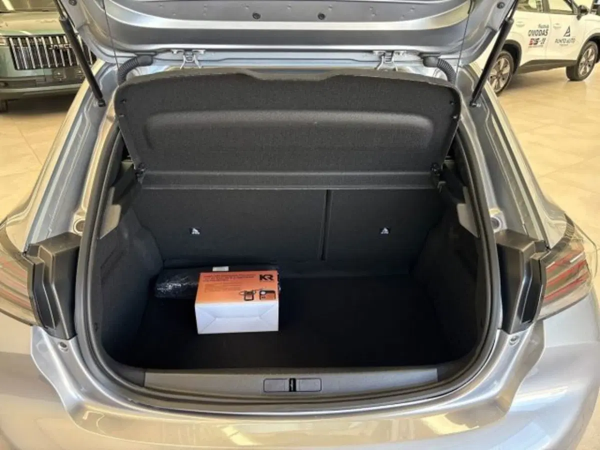 Peugeot 208 nuova a Ancona (7)