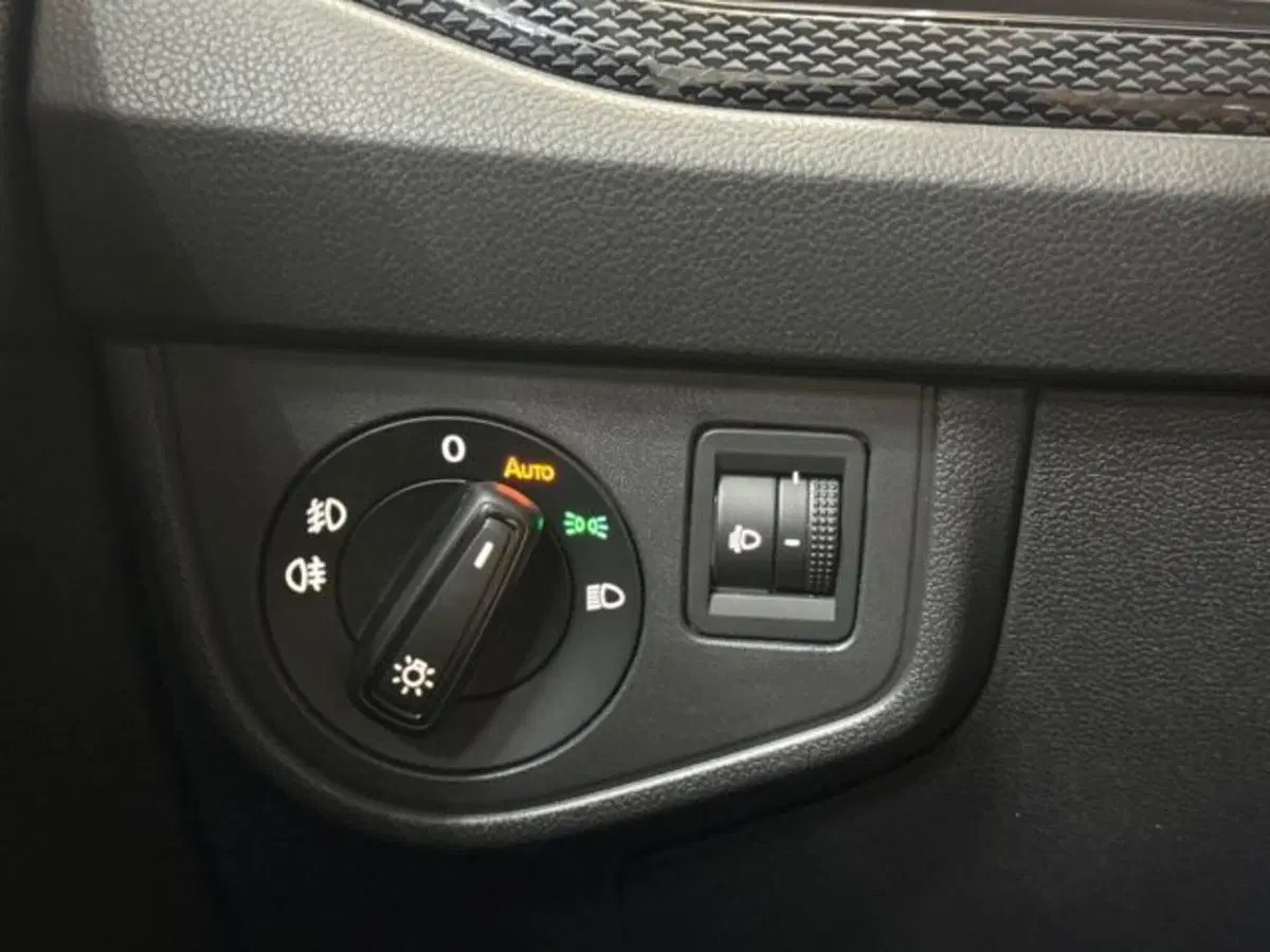 Volkswagen Taigo usata a Catania (20)