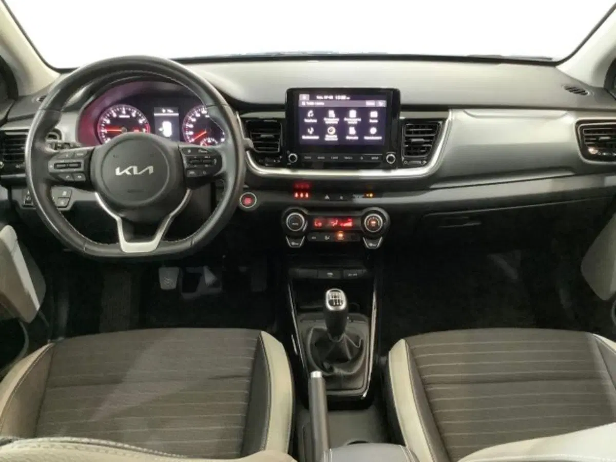 Kia Stonic usata a Catania (7)