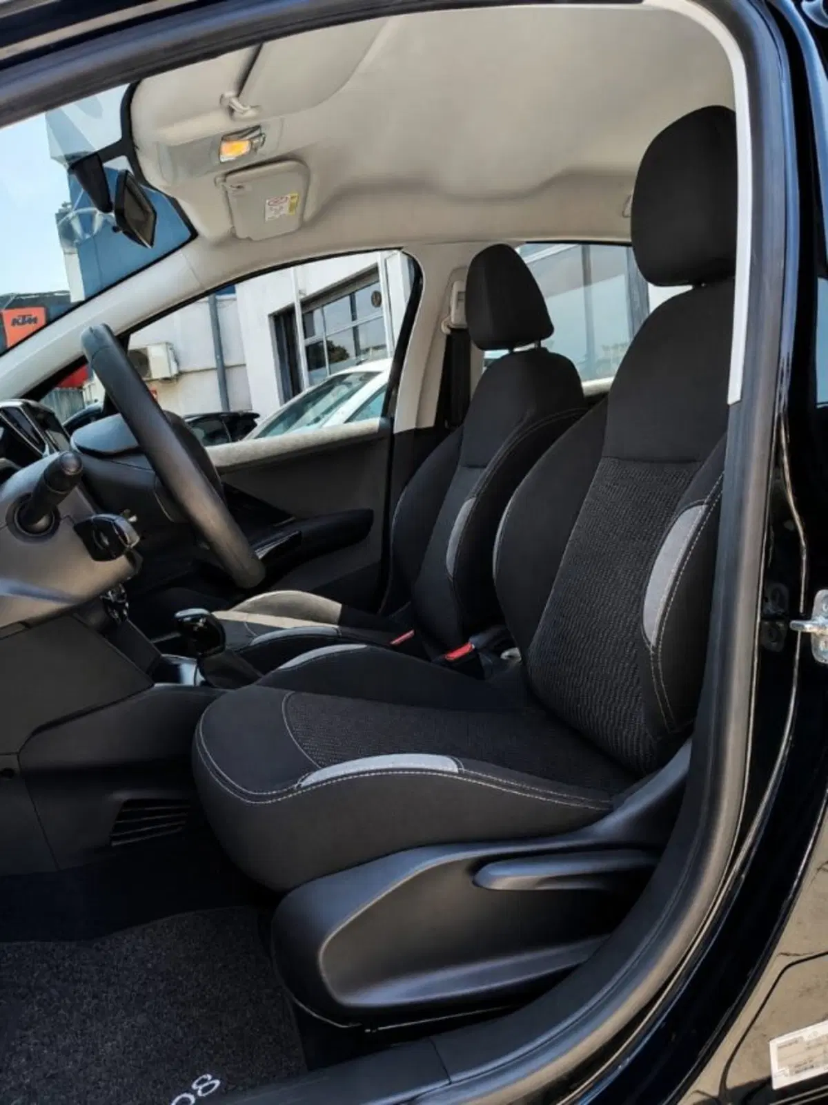 Peugeot 208 usata a Firenze (7)