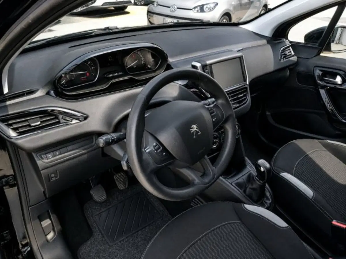 Peugeot 208 usata a Firenze (8)