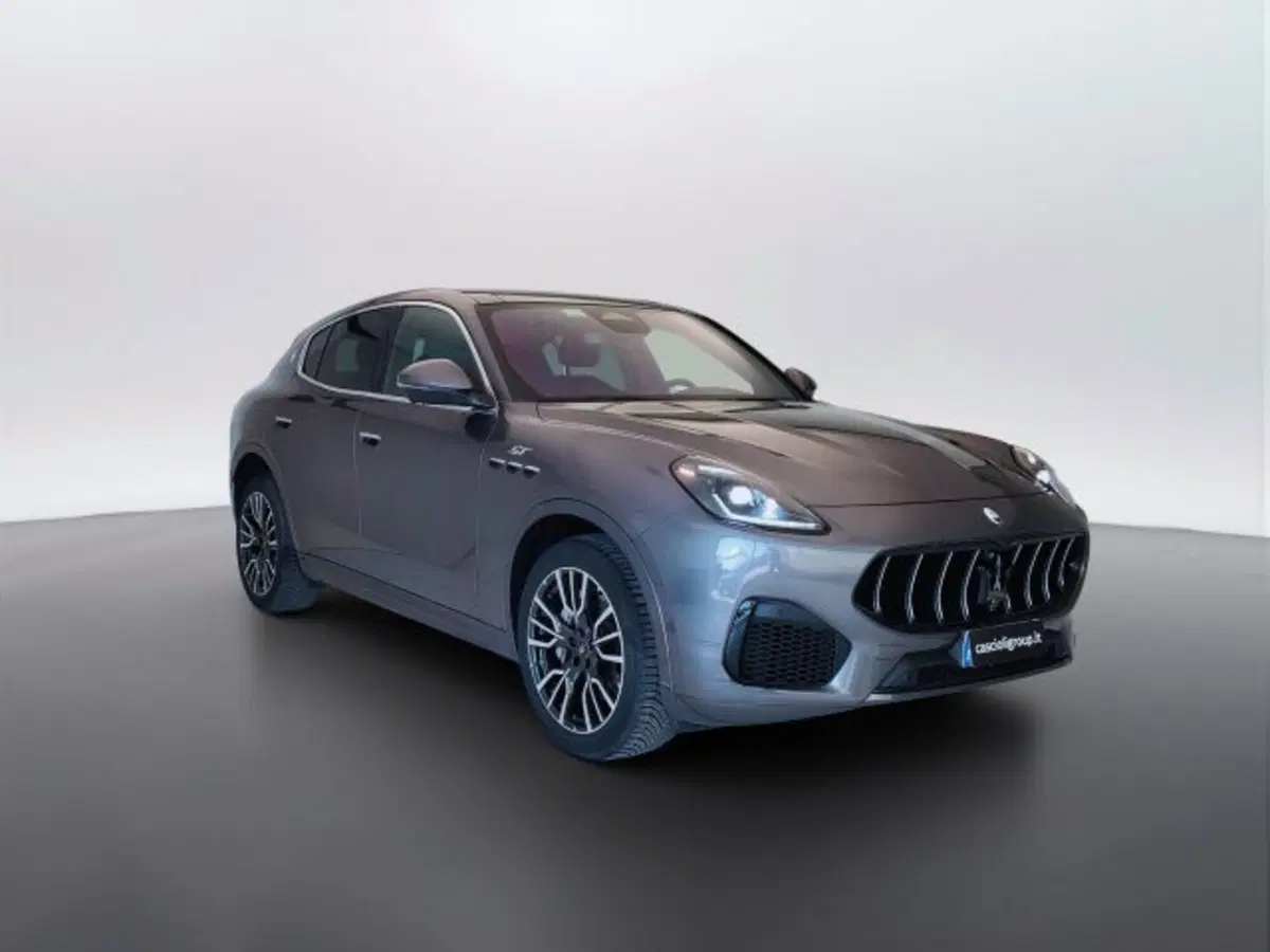 Maserati Grecale usata a Teramo (3)