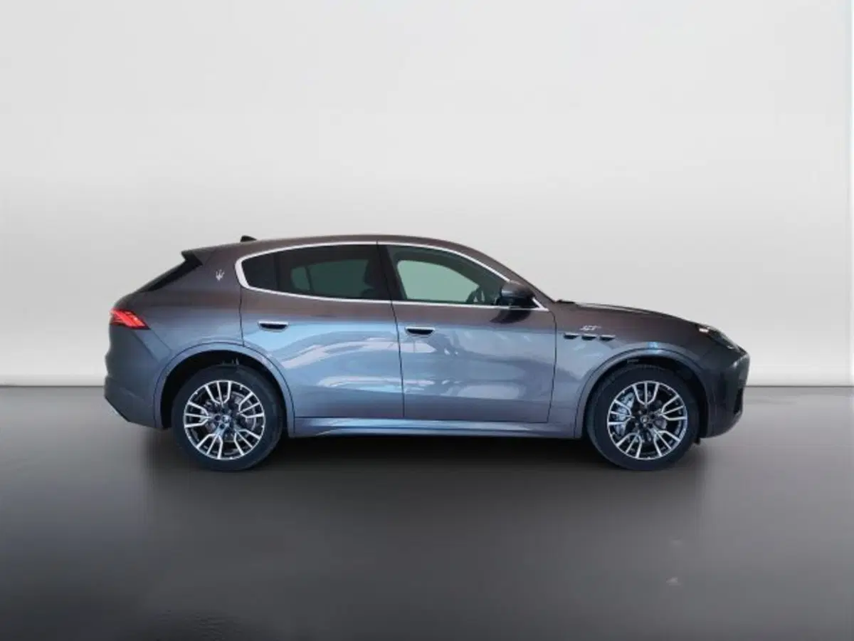Maserati Grecale usata a Teramo (4)