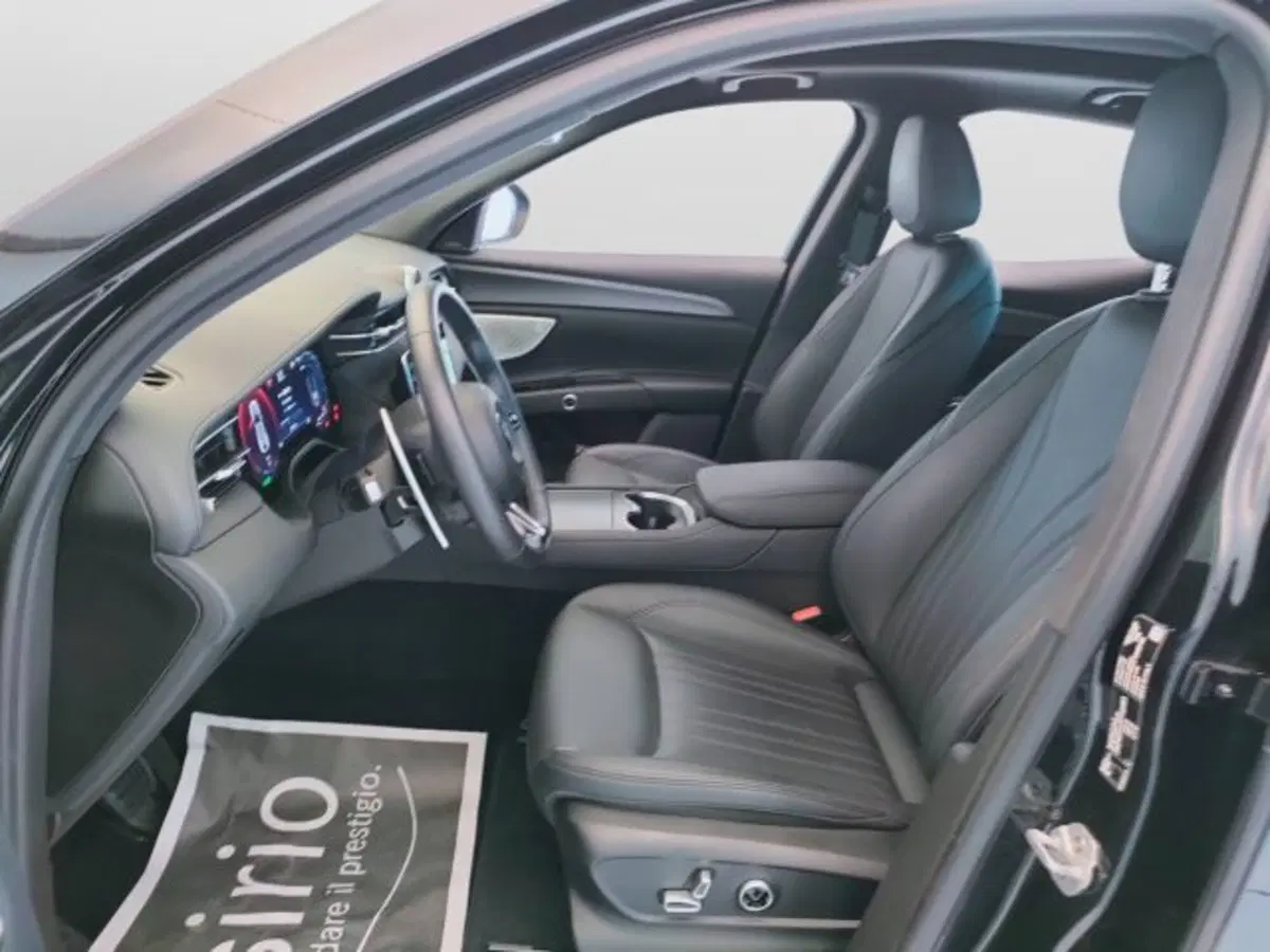 Maserati Grecale usata a Teramo (17)