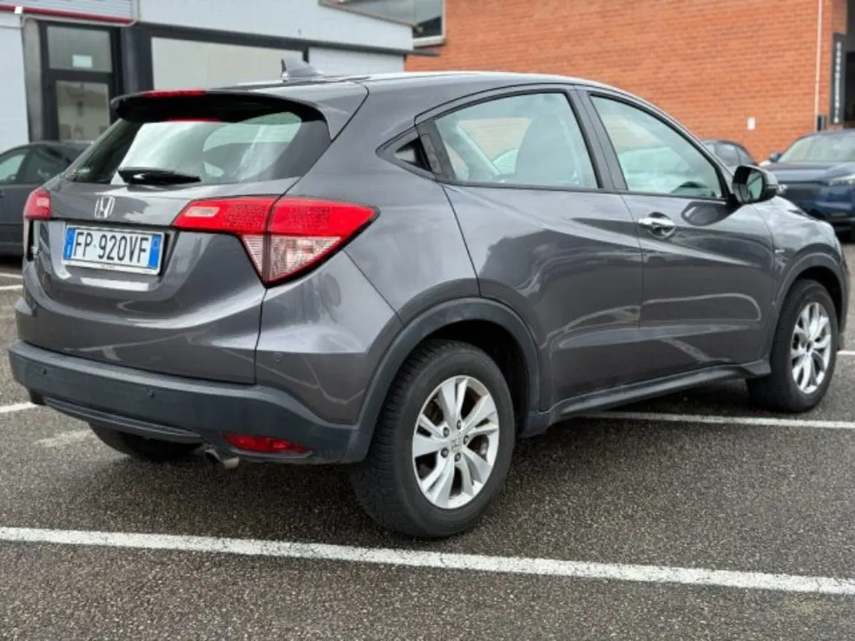 Honda HR-V usata a Lucca (4)