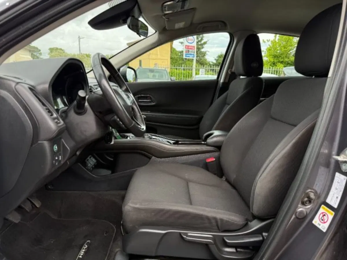 Honda HR-V usata a Lucca (8)