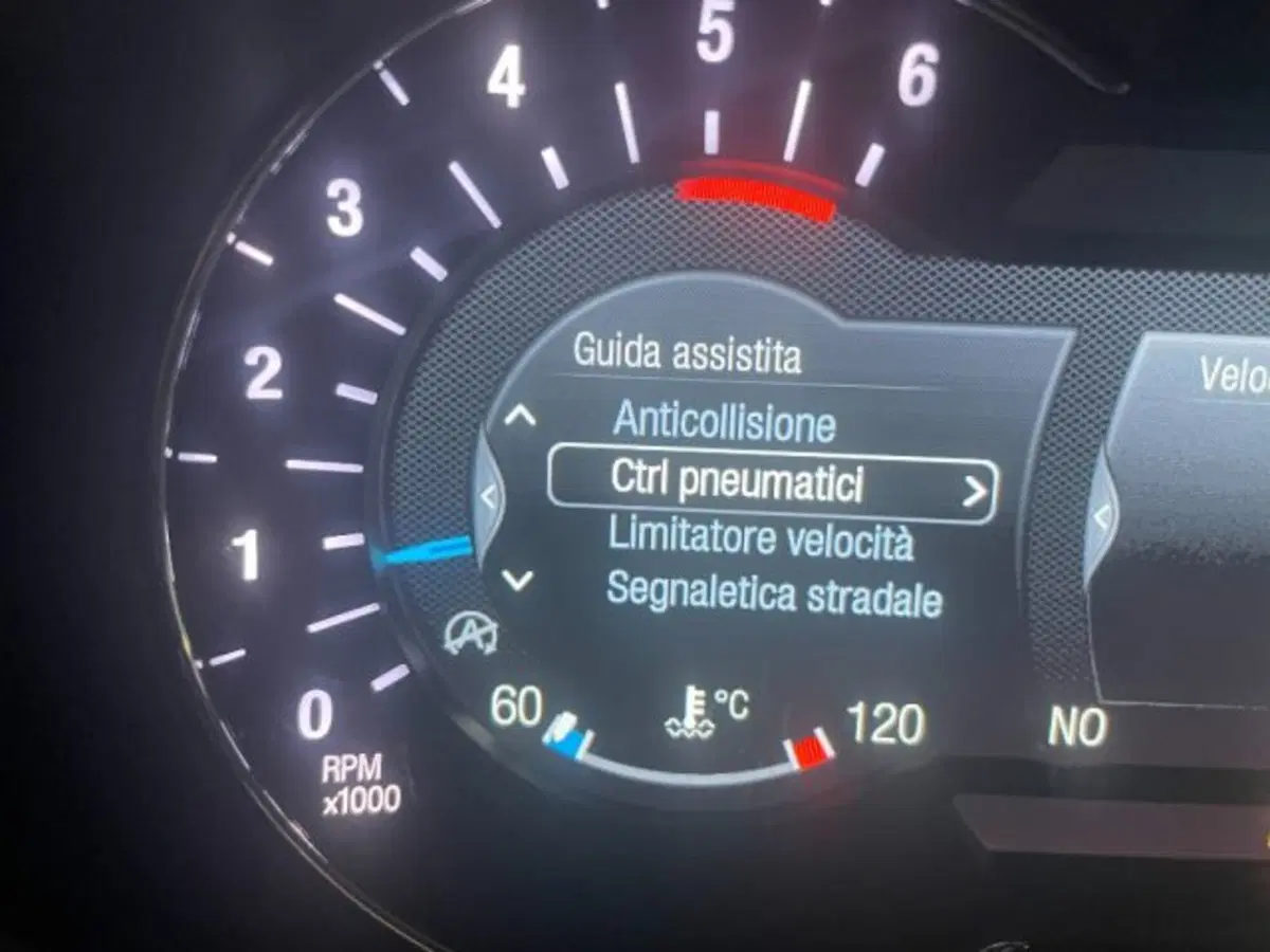 Ford Edge usata a Cuneo (16)