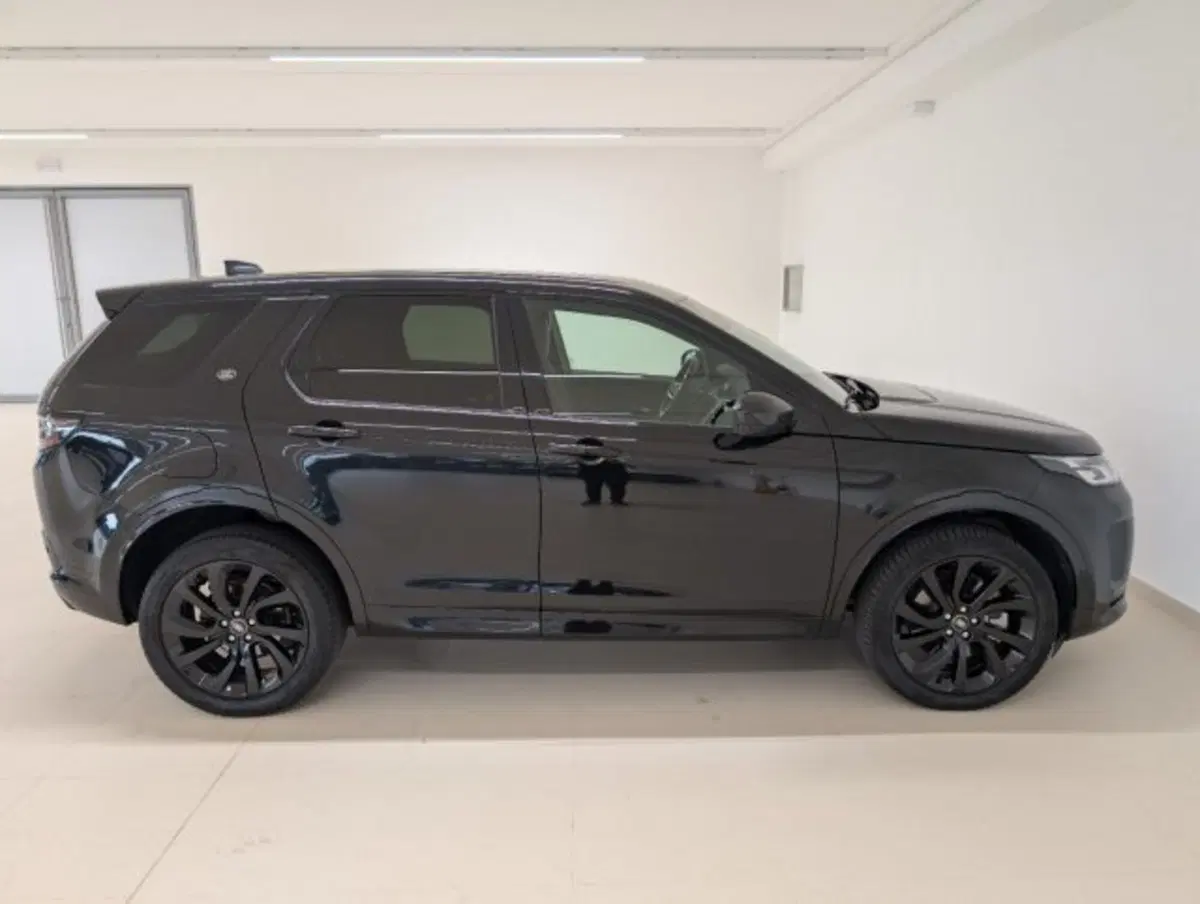 Land Rover Discovery Sport usata a Cuneo (5)