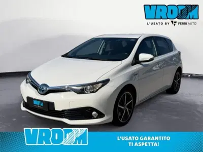 Toyota Auris 1.8 Hybrid Lounge del 2017 usata a Villorba