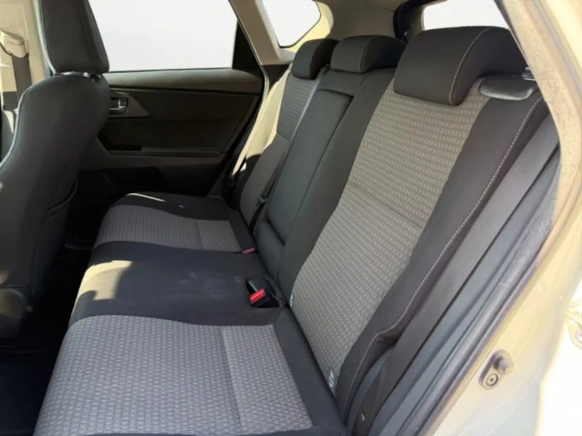 Toyota Auris usata a Treviso (12)