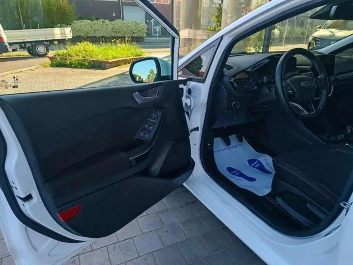Ford Fiesta usata a Pisa (17)