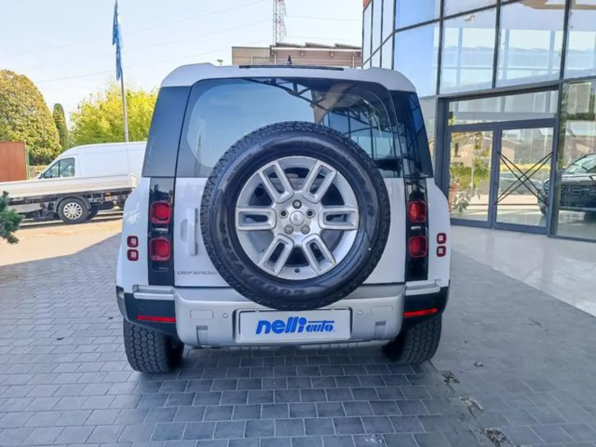 Land Rover Defender usata a Pisa (13)