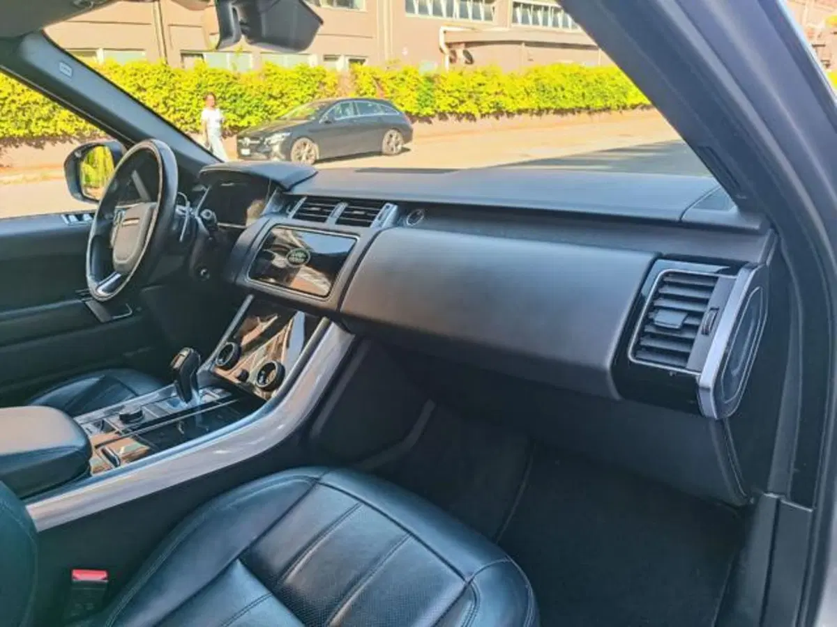 Land Rover Range Rover Sport usata a Pisa (14)