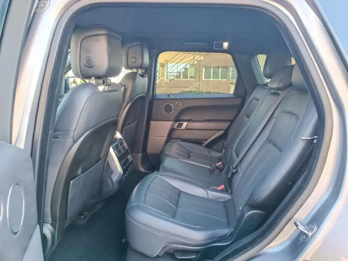 Land Rover Range Rover Sport usata a Pisa (7)
