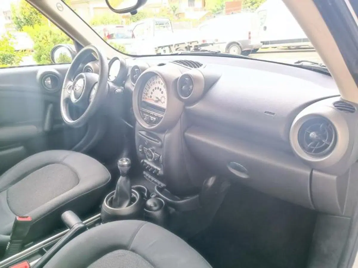 MINI Mini Countryman usata a Pisa (15)