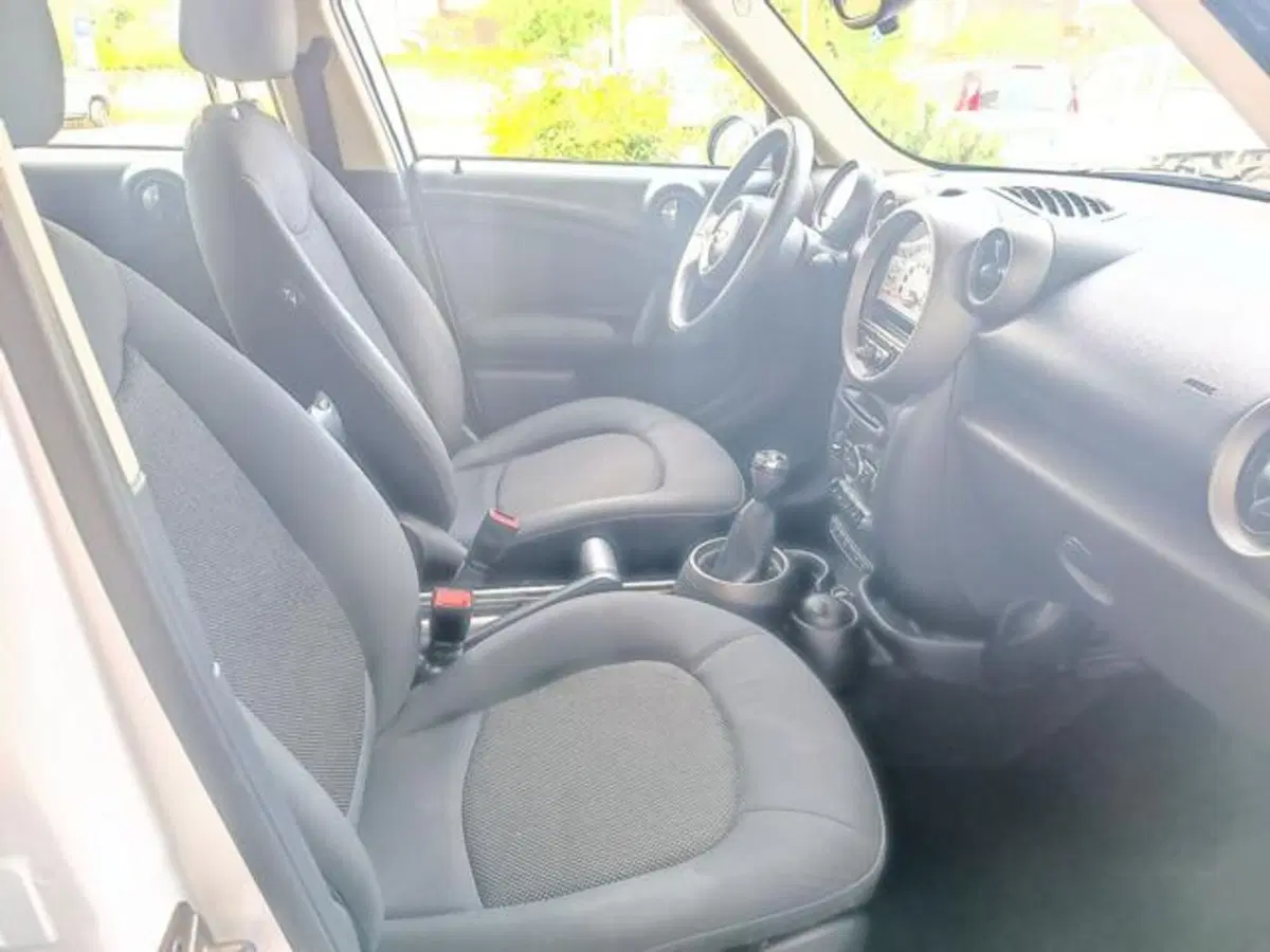 MINI Mini Countryman usata a Pisa (16)