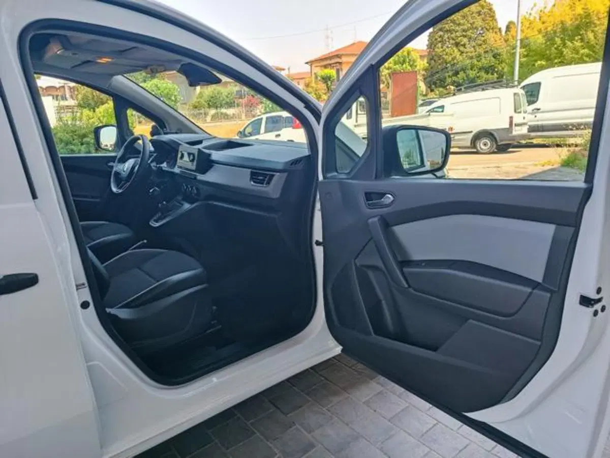 Renault Kangoo usata a Pisa (11)