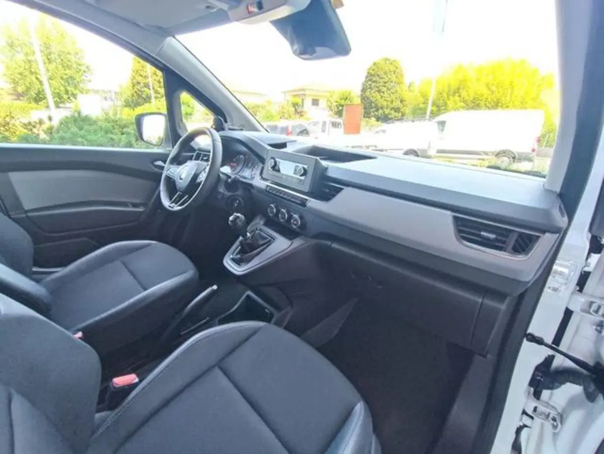Renault Kangoo usata a Pisa (9)