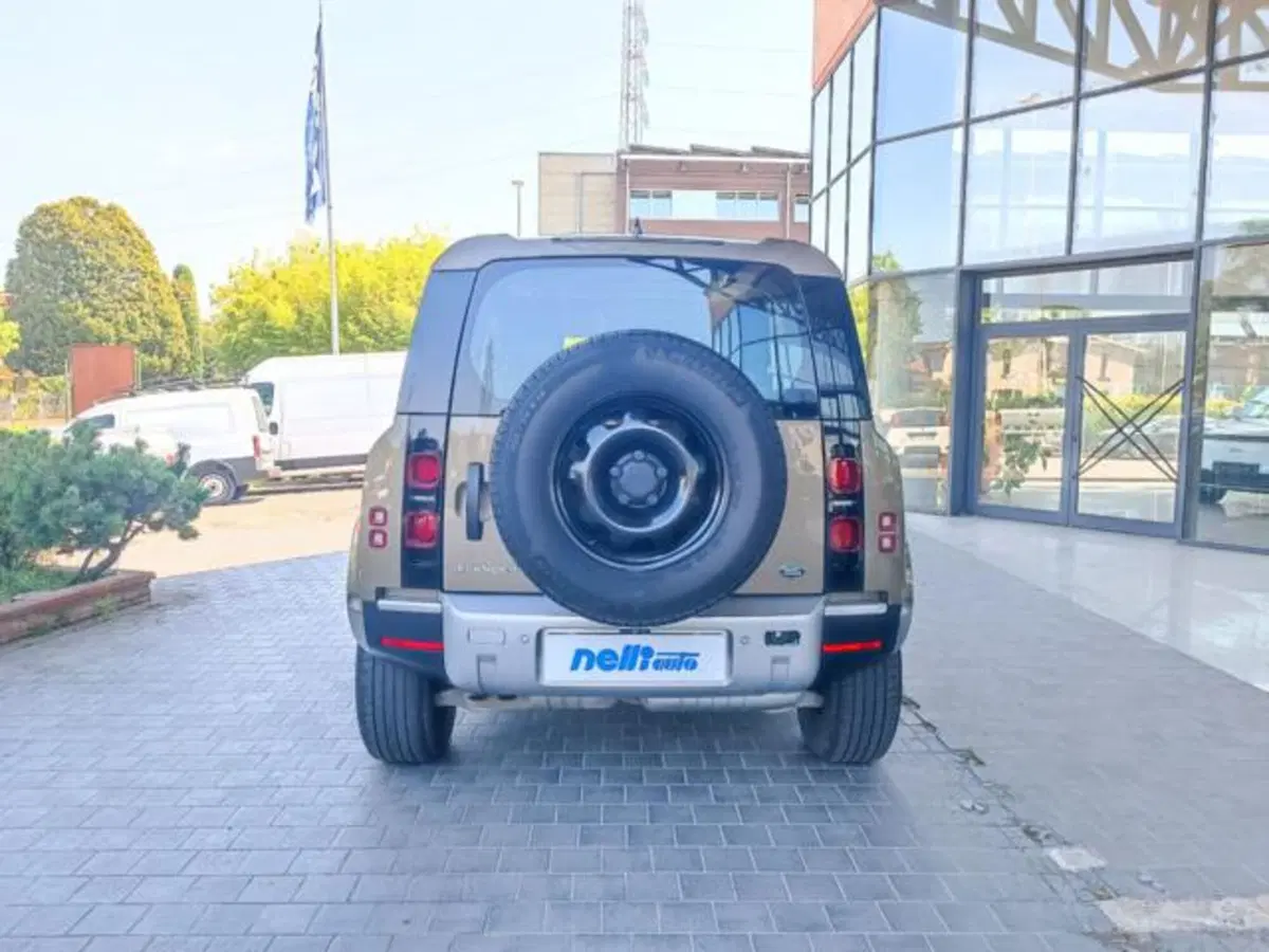 Land Rover Defender usata a Pisa (13)