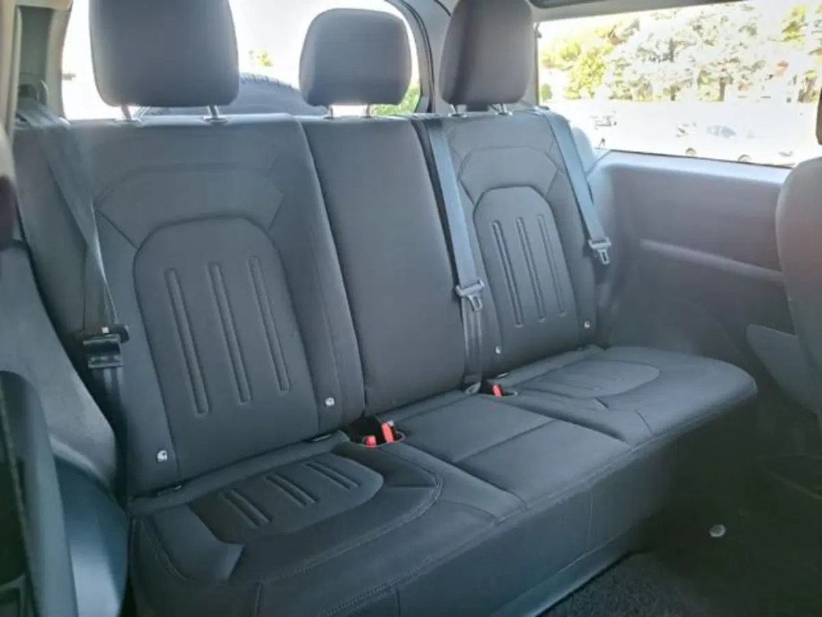 Land Rover Defender usata a Pisa (15)