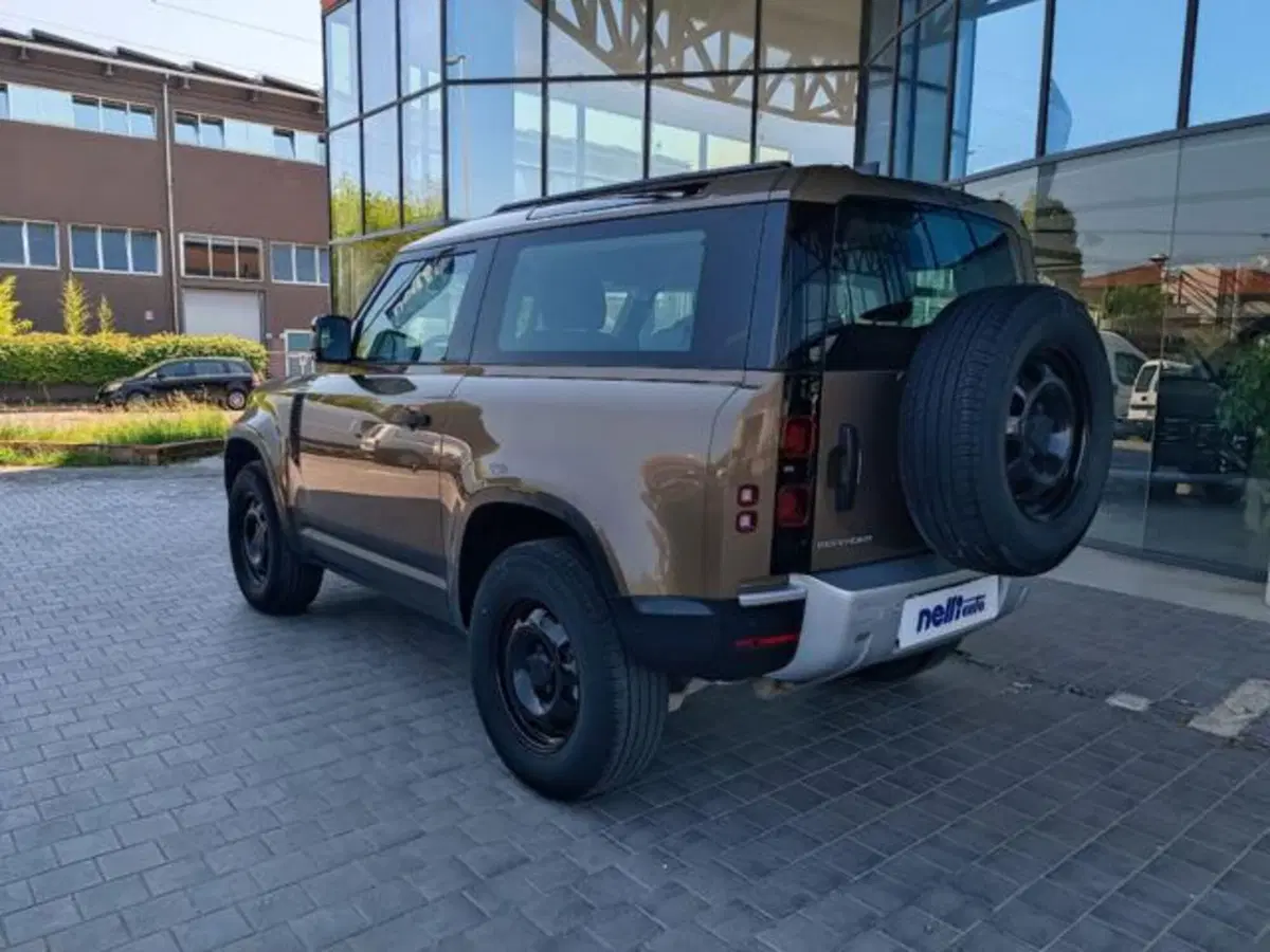 Land Rover Defender usata a Pisa (8)