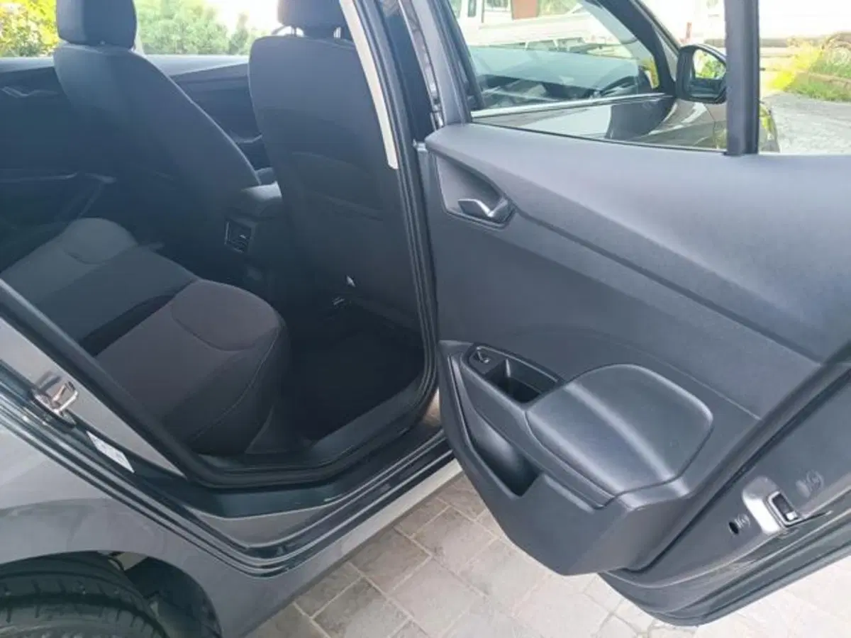 Skoda Fabia usata a Pisa (12)