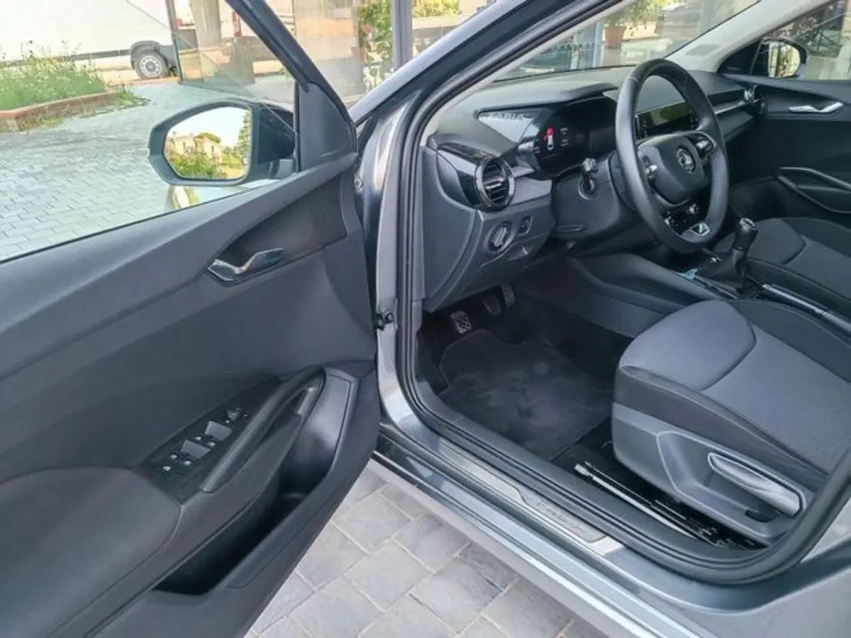 Skoda Fabia usata a Pisa (5)