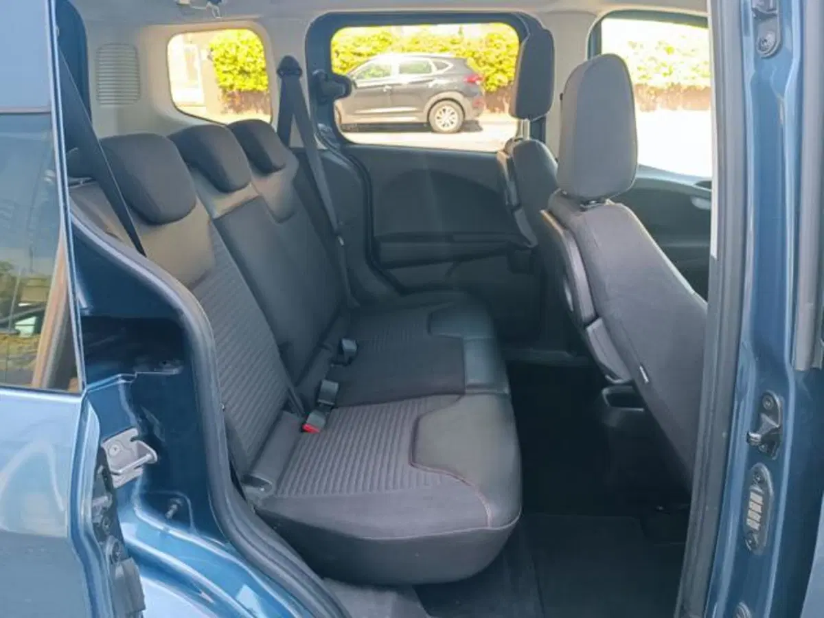 Ford Tourneo Courier usata a Pisa (11)
