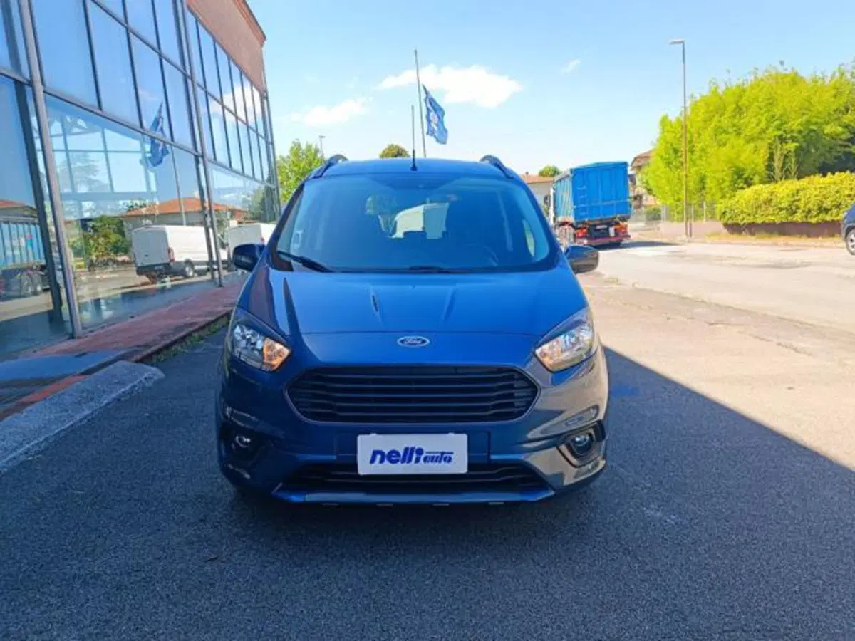 Ford Tourneo Courier usata a Pisa (16)