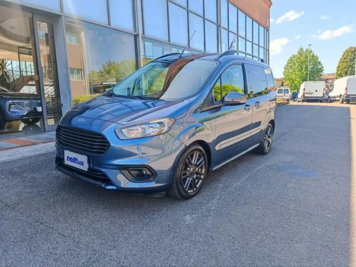 Ford Tourneo Courier usata a Pisa (18)