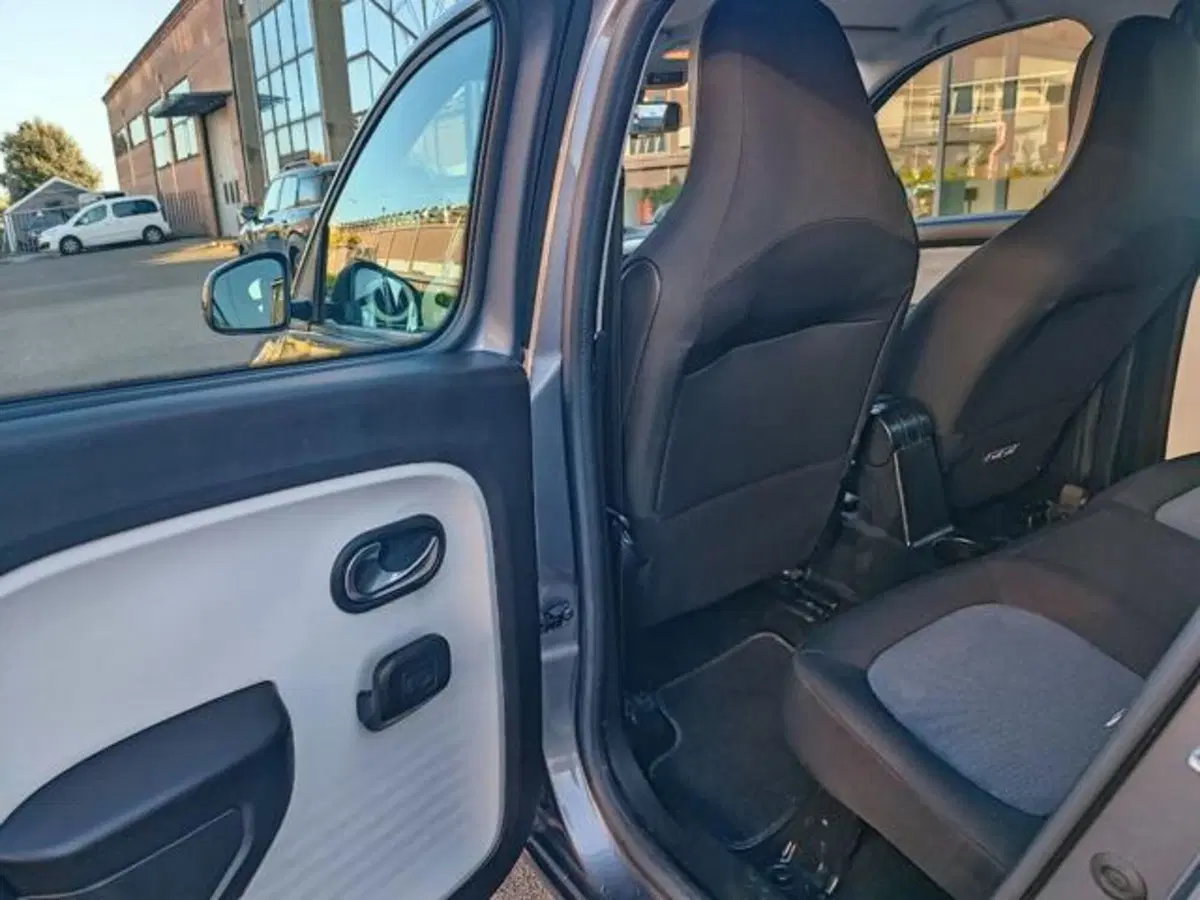 Renault Twingo usata a Pisa (6)