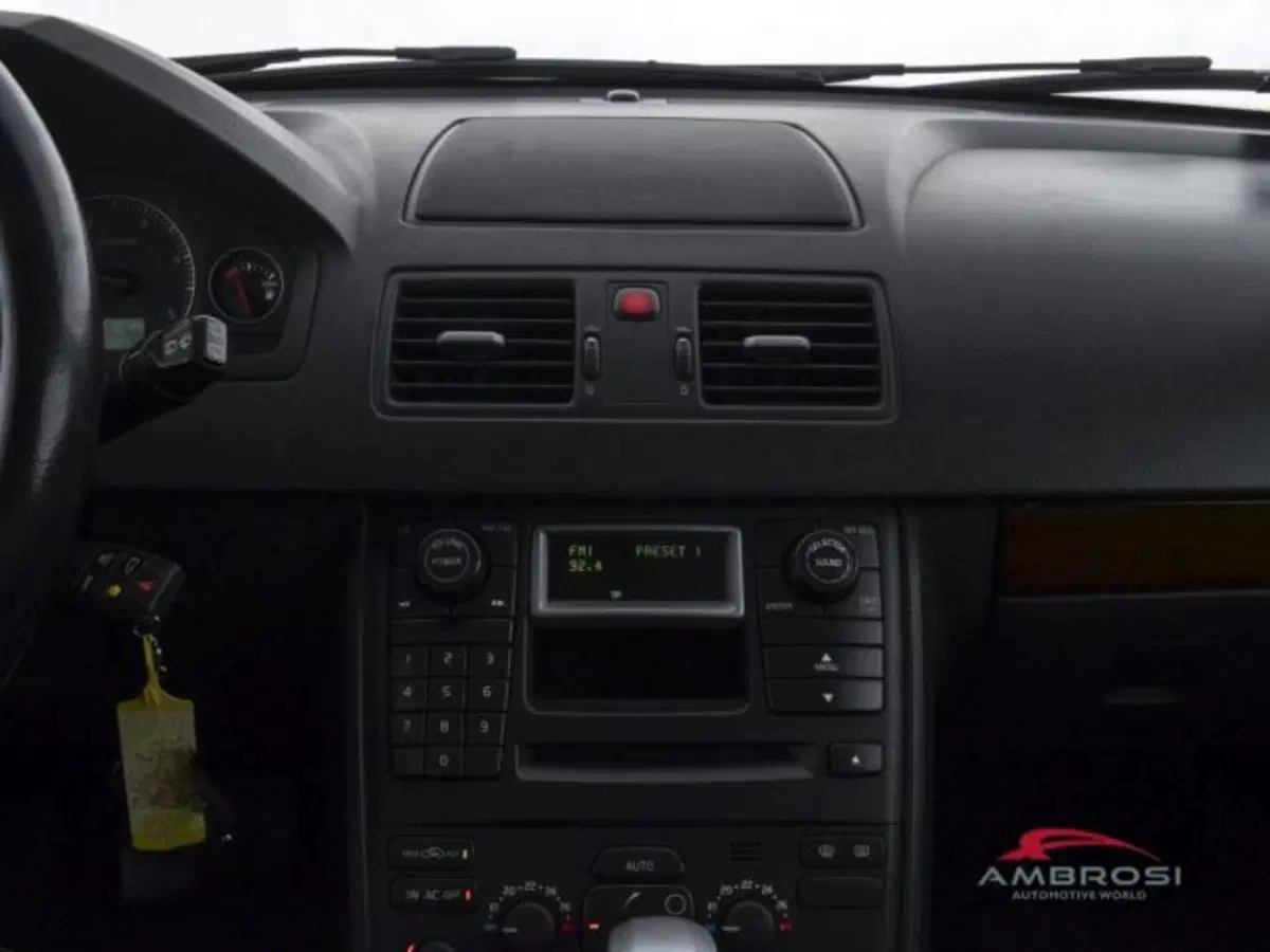 Volvo XC90 usata a Perugia (15)