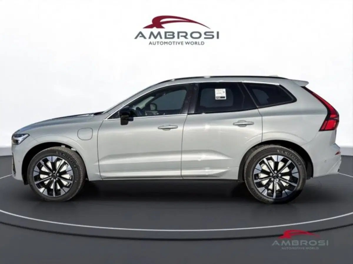 Volvo XC60 nuova a Perugia (6)