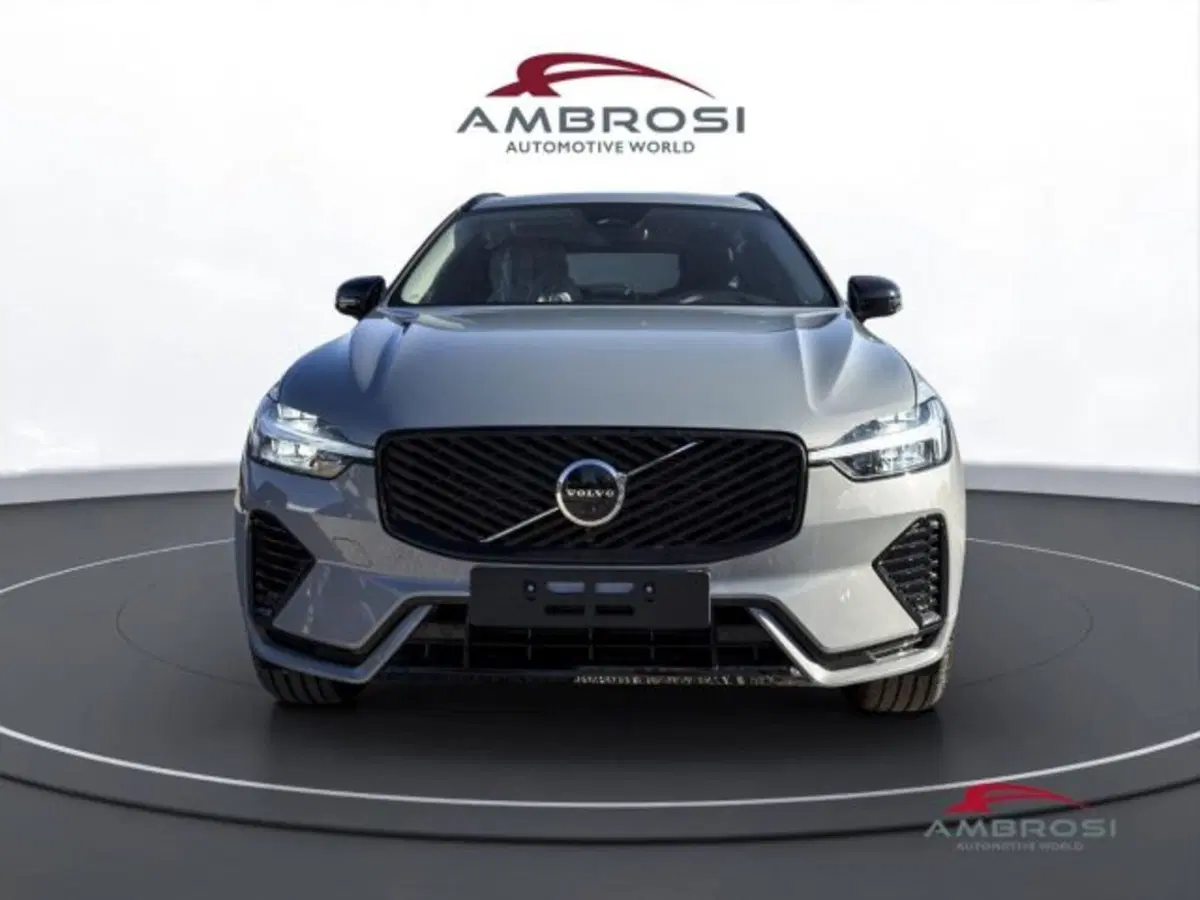 Volvo XC60 nuova a Perugia (7)