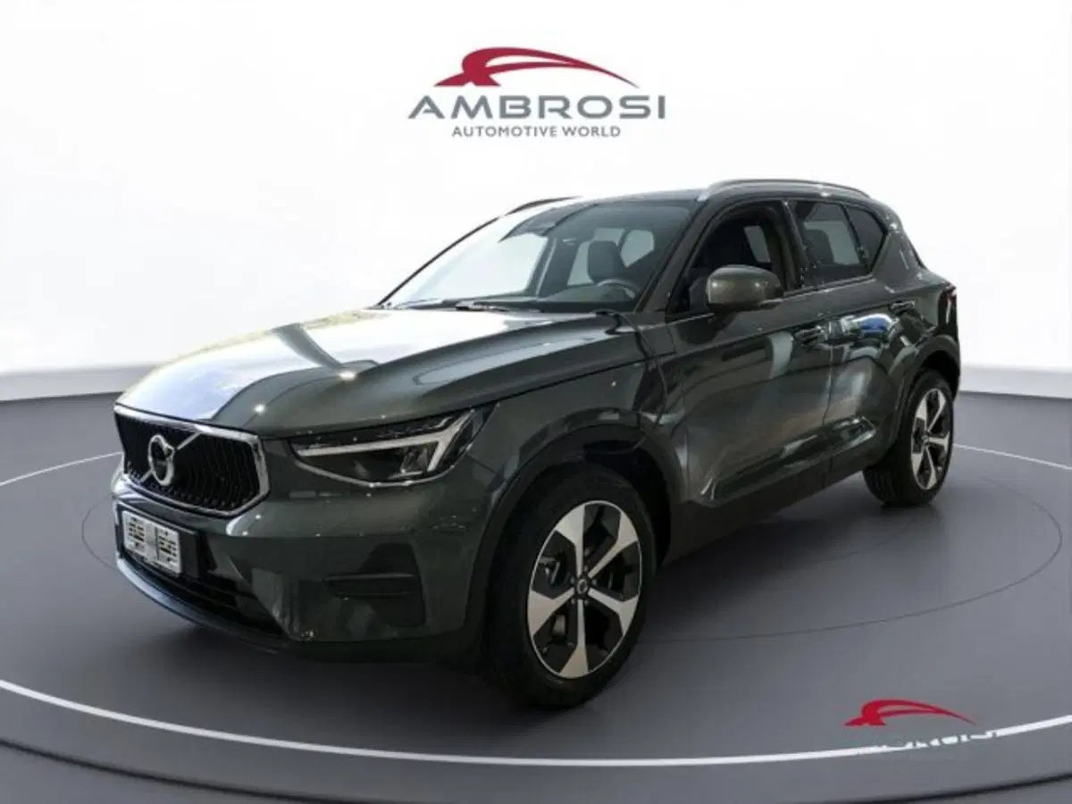 Volvo XC40 nuova a Perugia