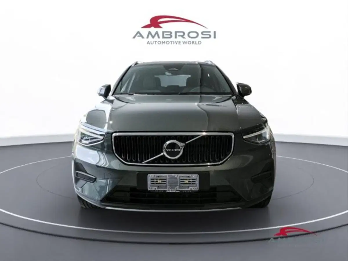 Volvo XC40 nuova a Perugia (6)
