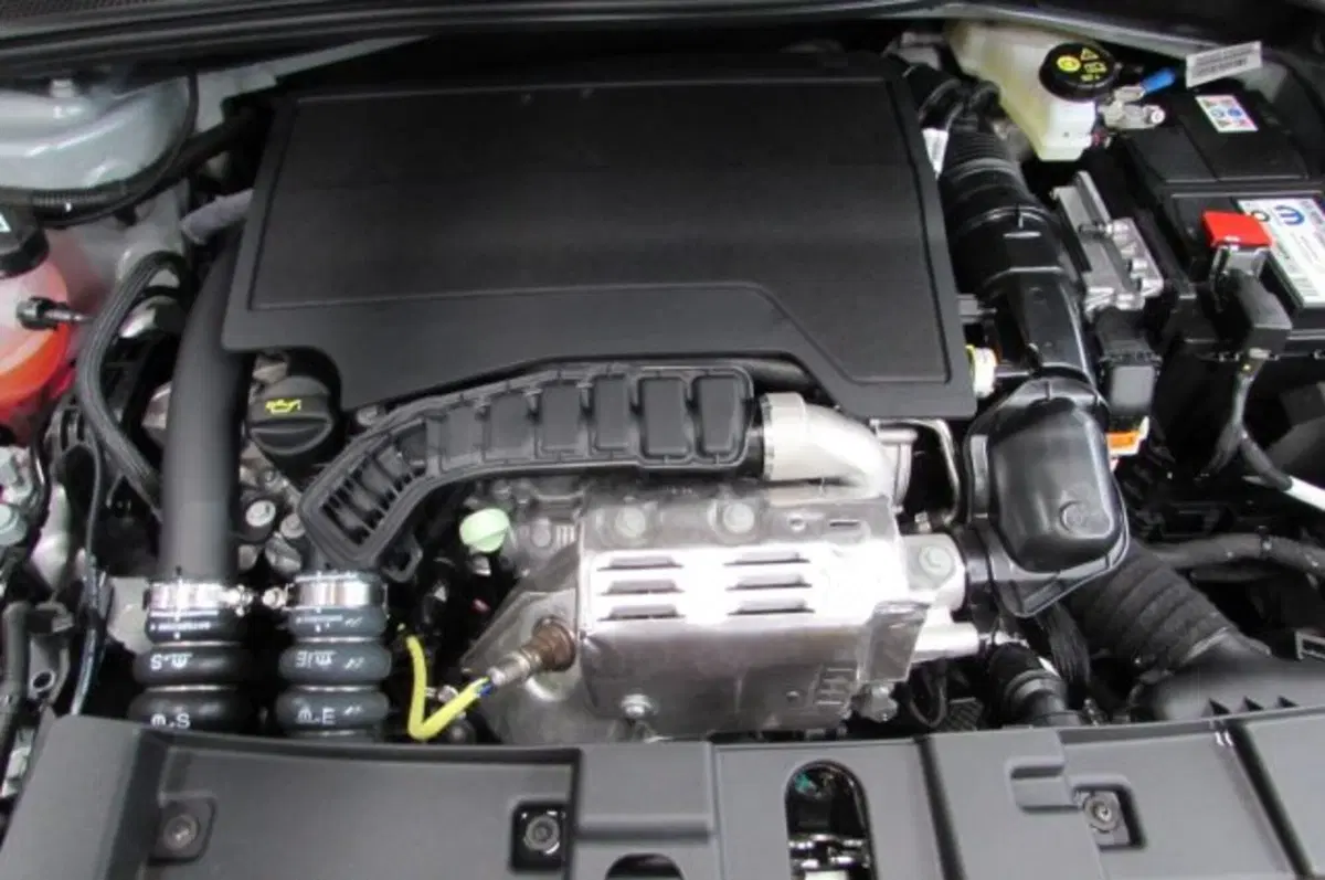 Jeep Avenger nuova a Milano (18)