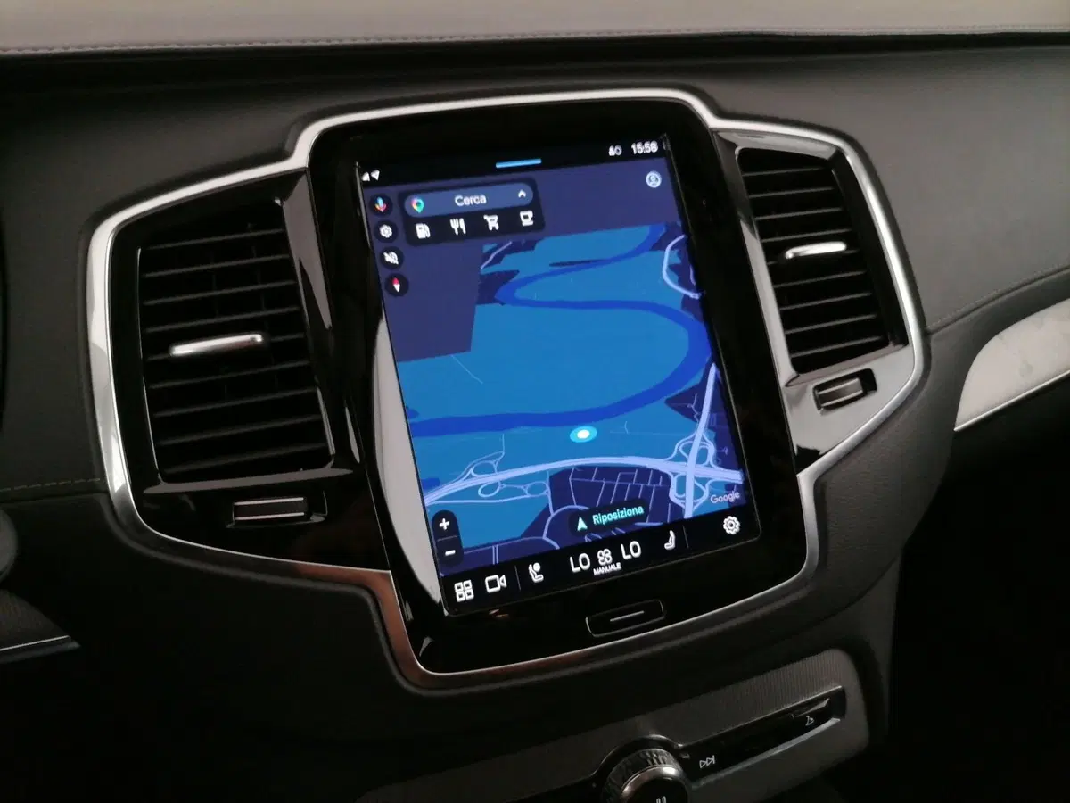 Volvo XC90 usata a Roma (18)