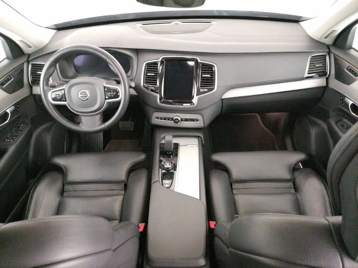 Volvo XC90 usata a Roma (9)