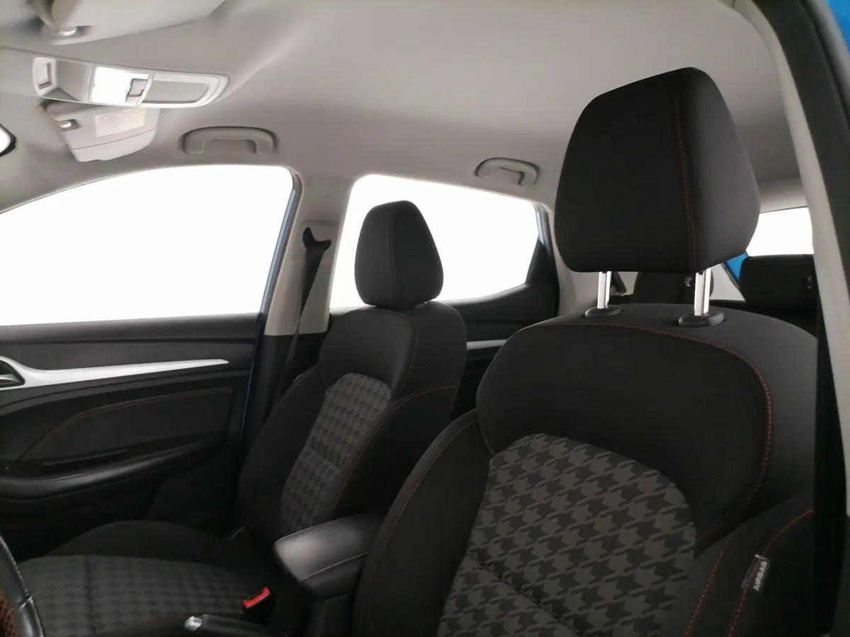 Mg ZS usata a Roma (12)