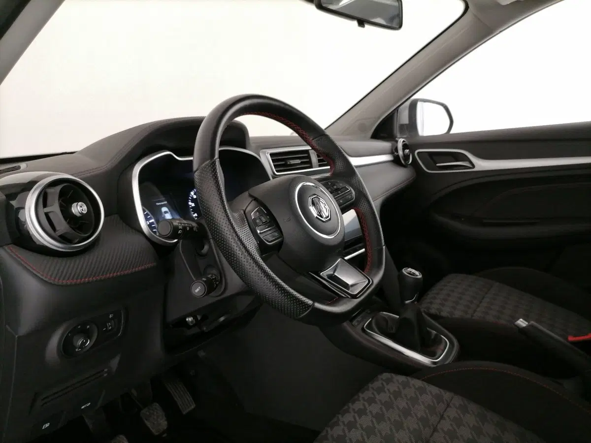 Mg ZS usata a Roma (11)