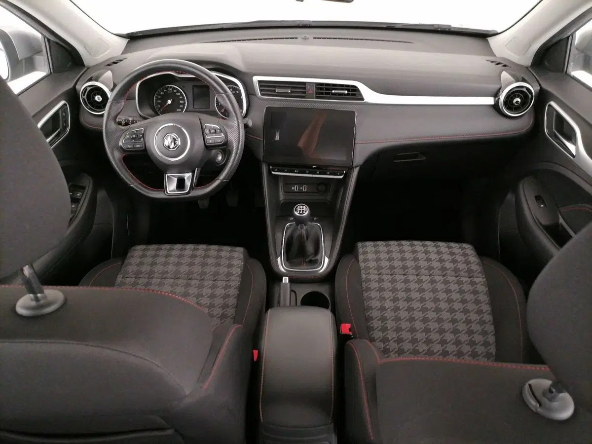 Mg ZS usata a Roma (9)