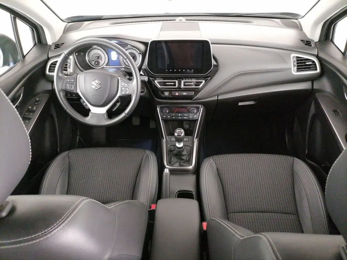 Suzuki S-Cross usata a Roma (9)