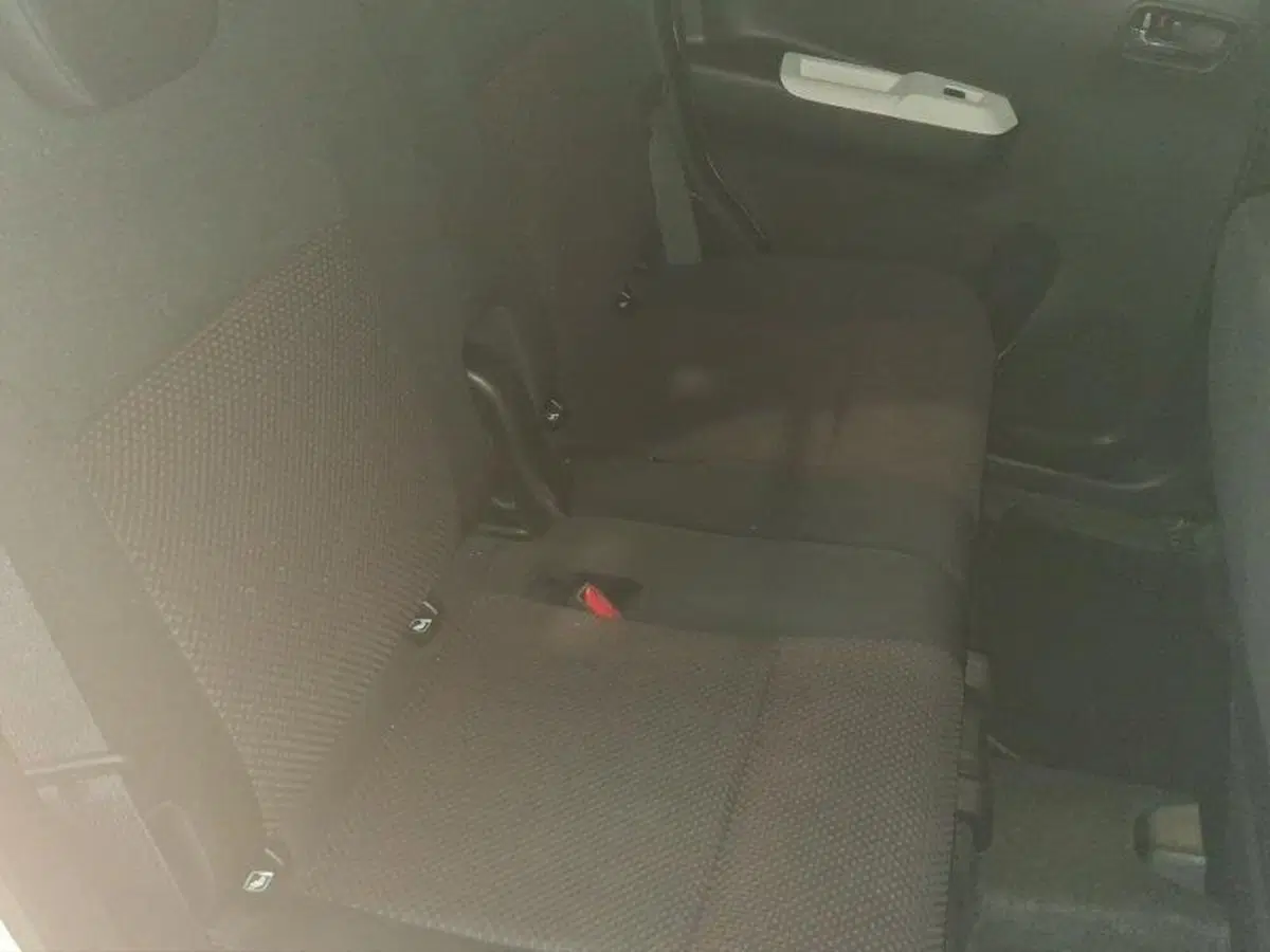 Suzuki Ignis usata a Genova (10)