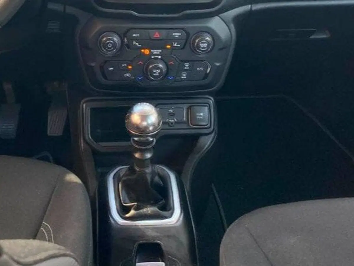 Jeep Renegade usata a Salerno (17)