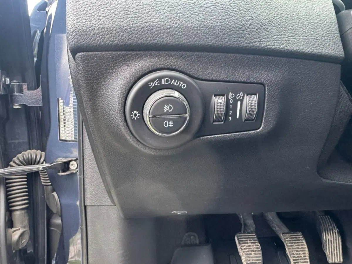 Jeep Compass usata a Salerno (18)