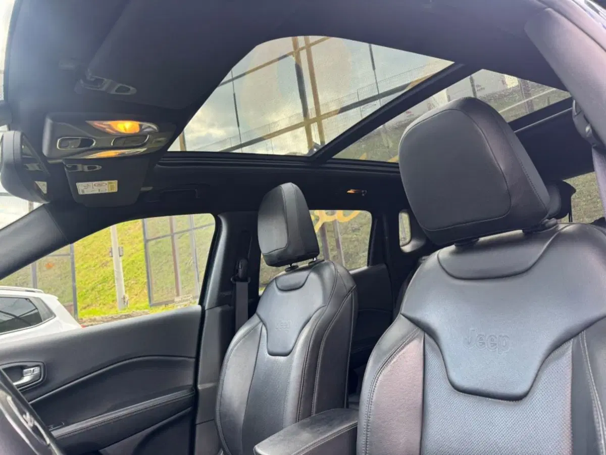 Jeep Compass usata a Salerno (20)