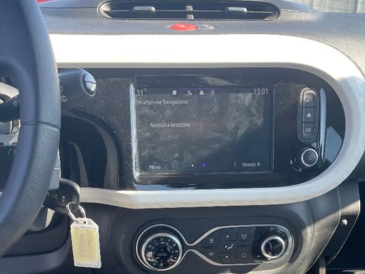 Renault Twingo usata a Salerno (17)