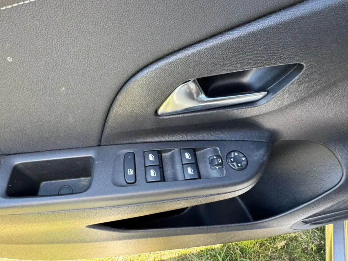 Opel Corsa usata a Salerno (15)