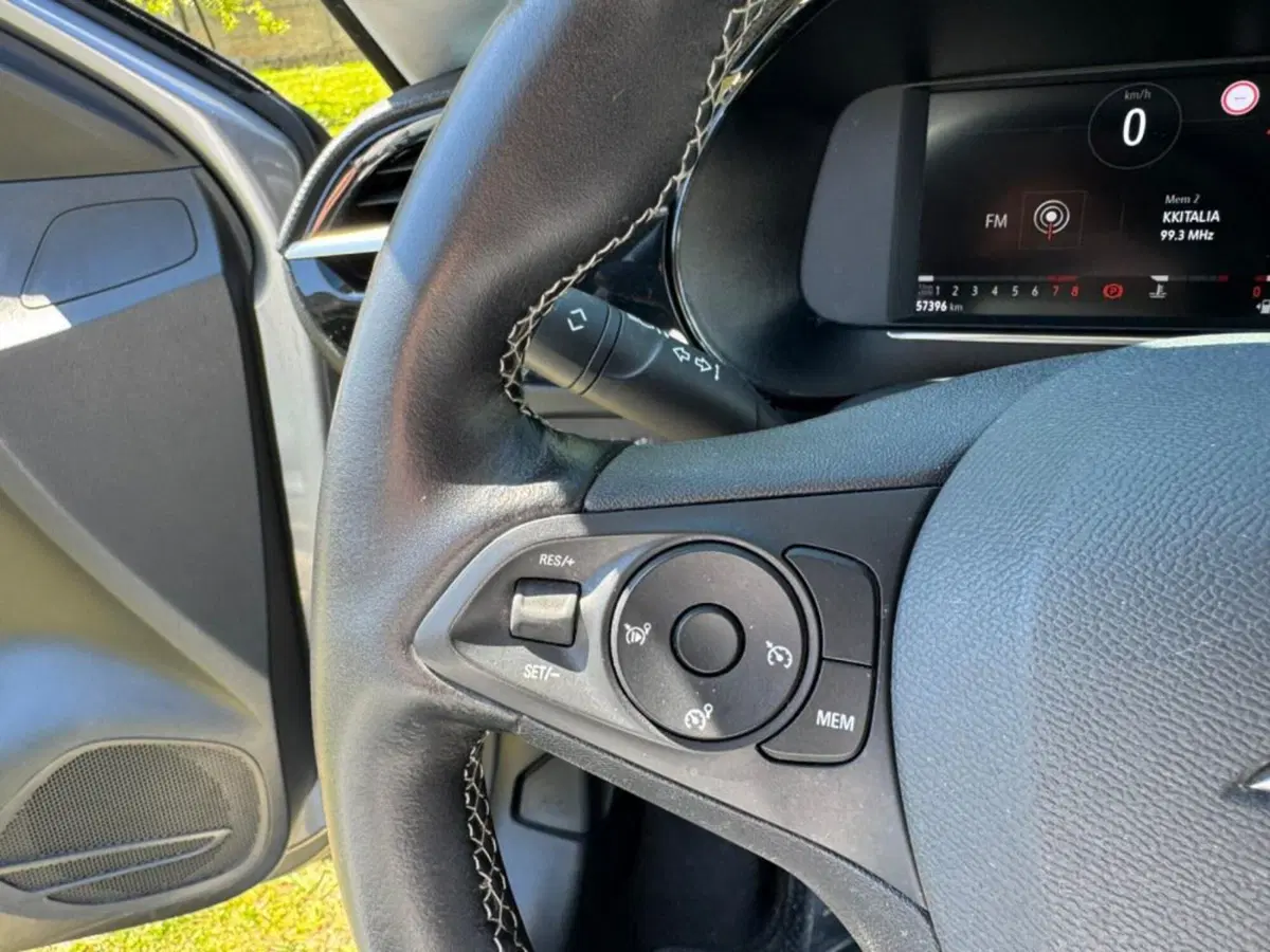 Opel Corsa usata a Salerno (18)